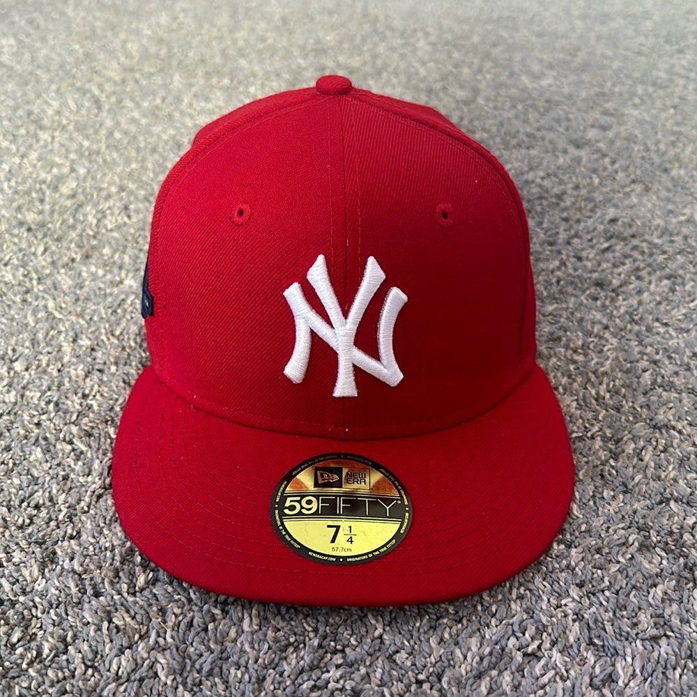 New York Yankee red hat pink brim 7 1/4